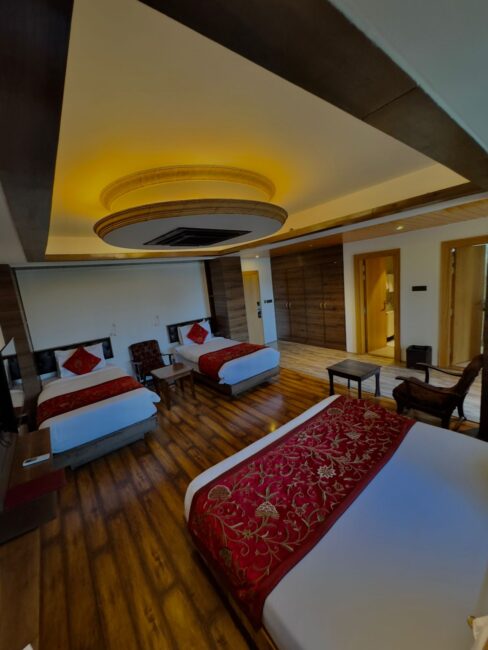 WhatsApp Image 2024-11-05 at 20.43.23